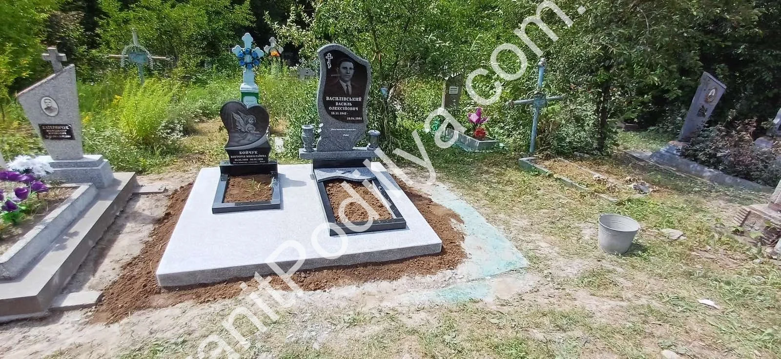 Подвійний пам'ятник з граніту - Кам'янець-Подільський | GranitPodillya